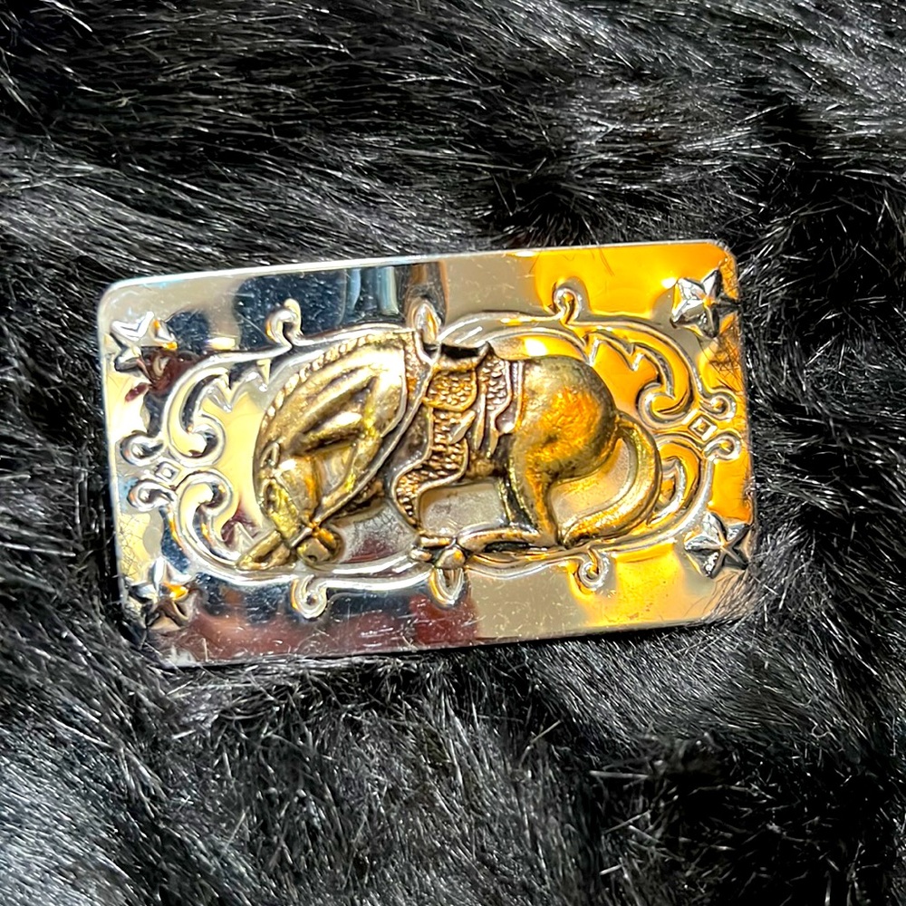 Vintage two tone western belt buckle